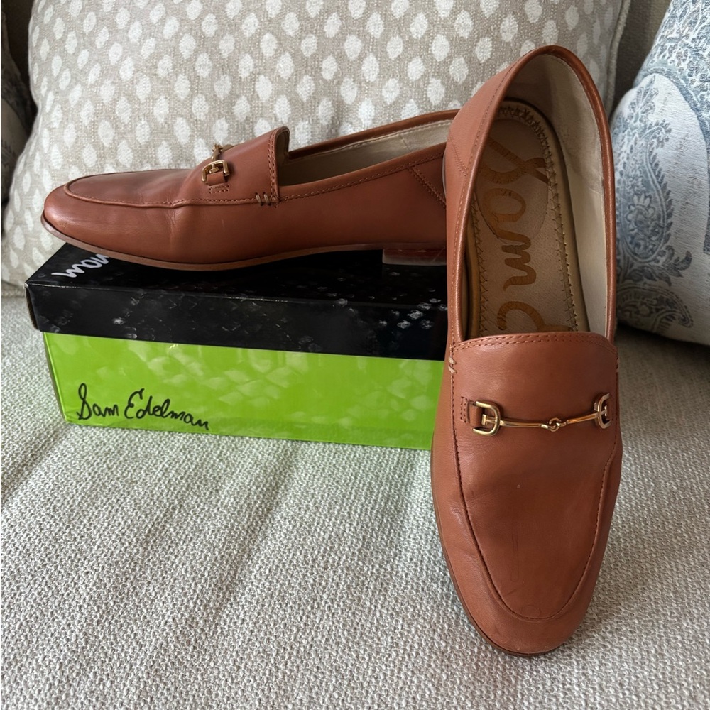 Sam Edelman Loafer in luggage/tan color. Excellent condition!
